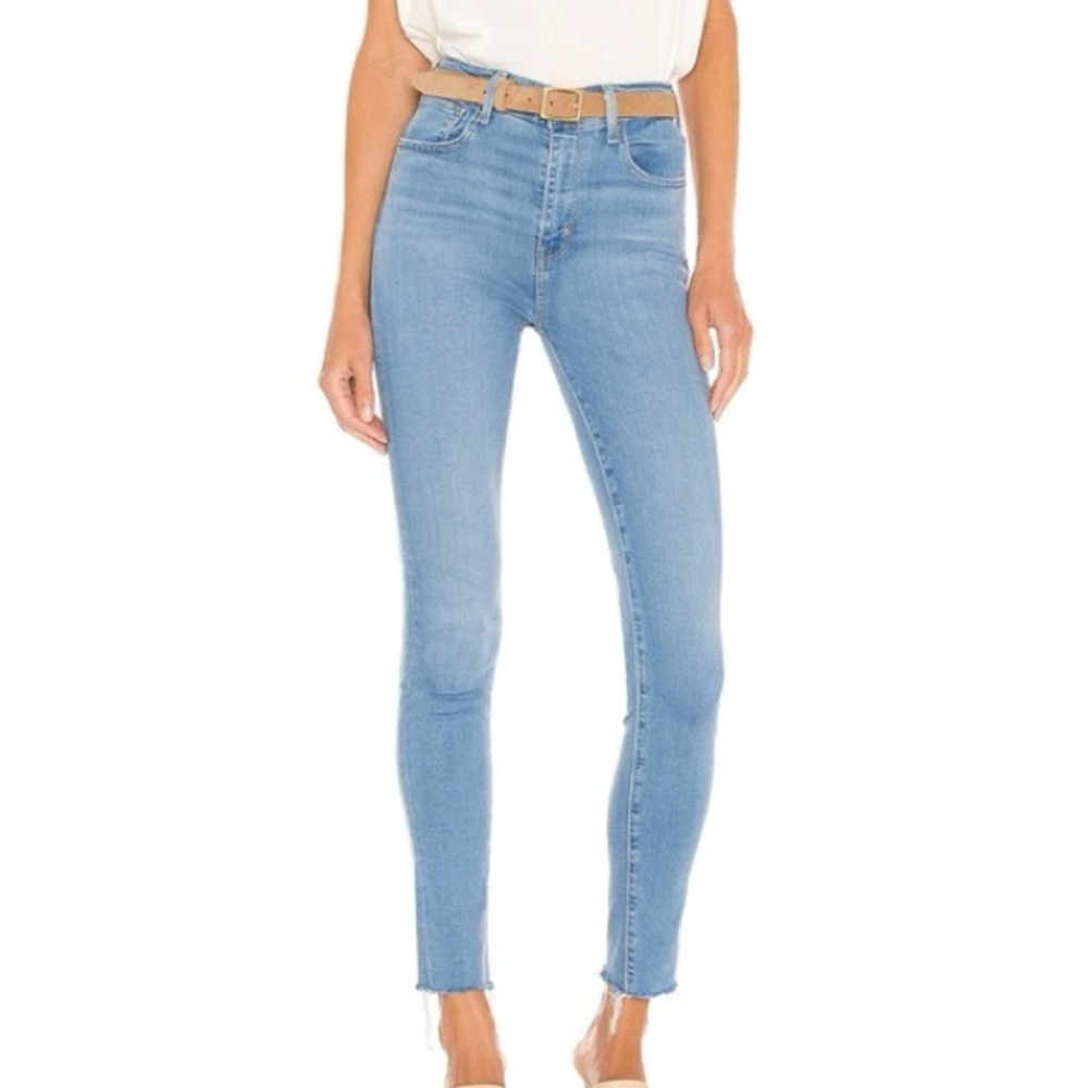Levis 721 high rise skinny light wash blue jeans